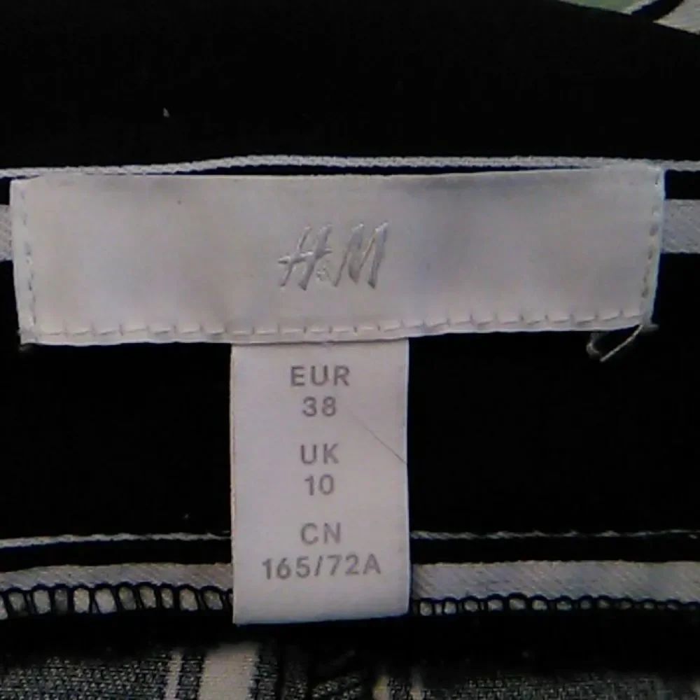 H & M Paper Bag Pants - Picture 6 of 11